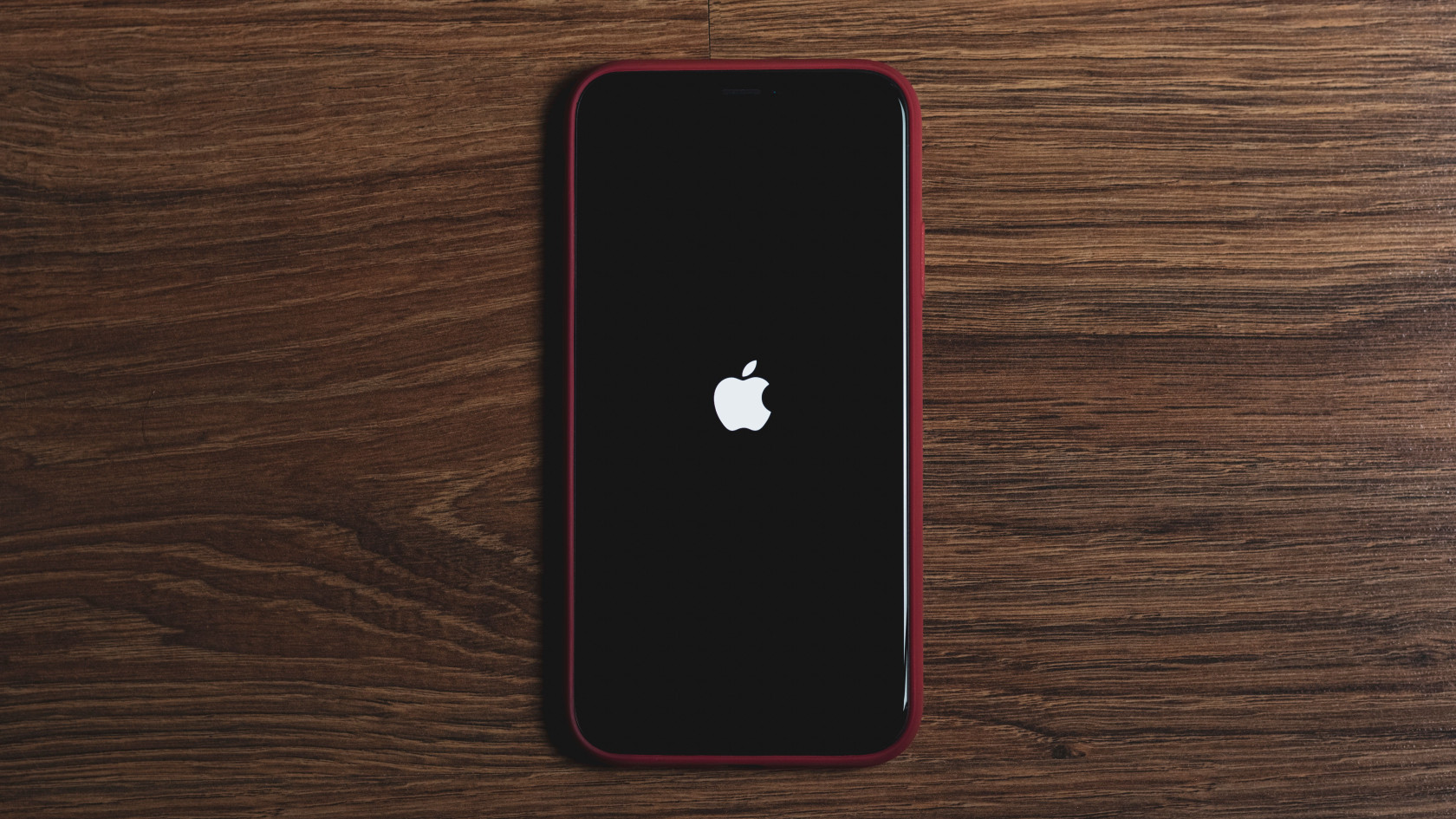 iPhone 18 Pro Max втрачає зв'язок в AT&T: Apple міняє телефони