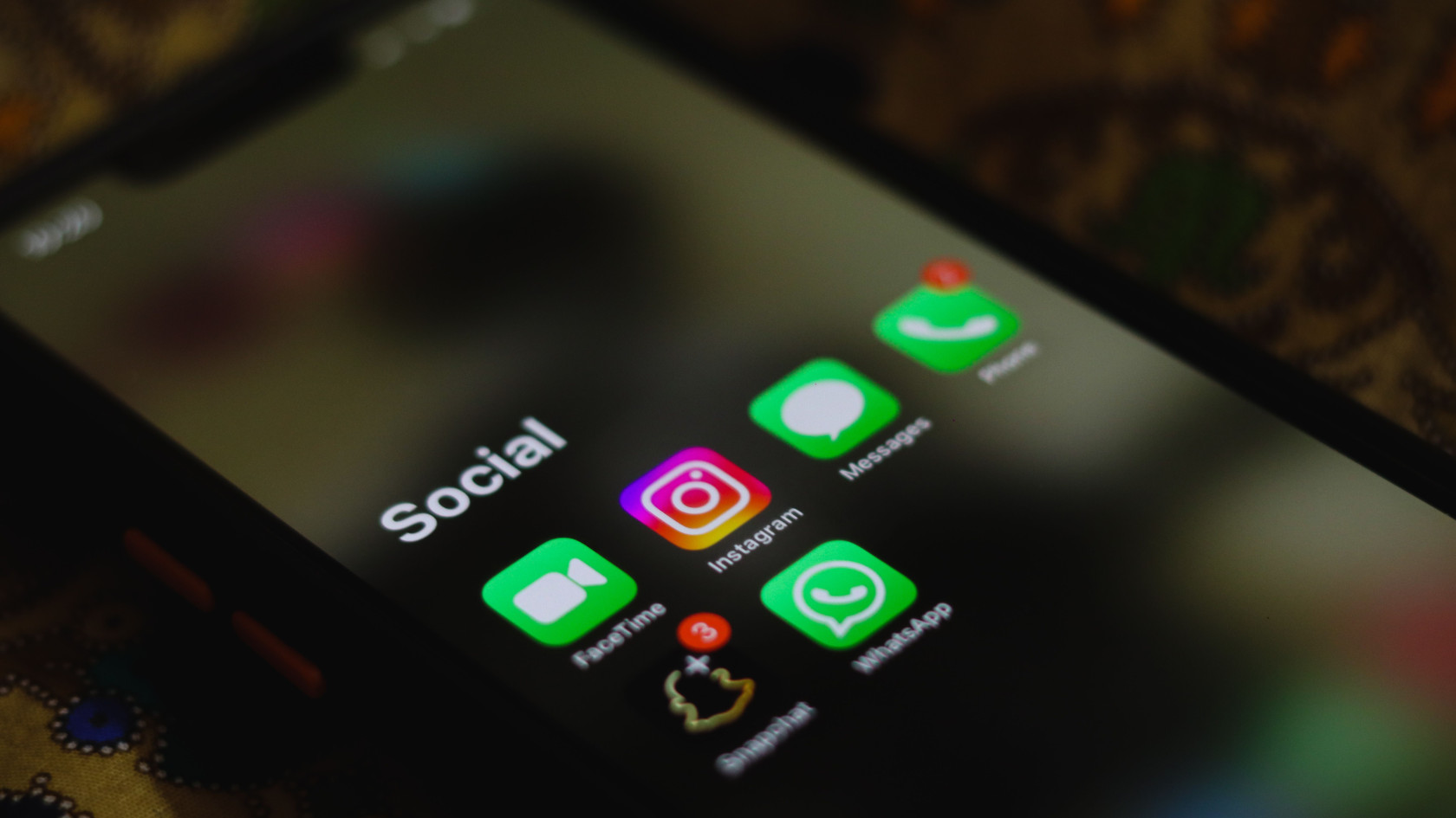 iMessage вилітає з акаунта на iPhone: що перевірити й виправити
