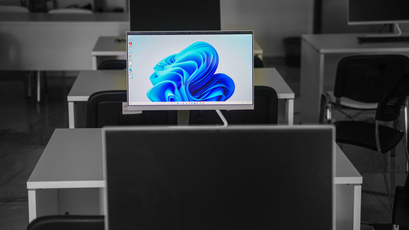 NixThis: безкоштовна програма вимикає рекламу у Windows 11 кліком миші